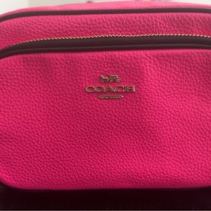 COACH purse is new without tags and never used. It’s just sitting in my closet.
